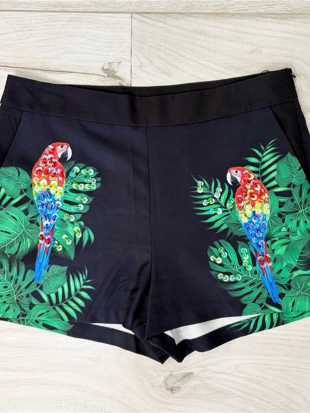 Black Parrot Print Sequin Women's Shorts